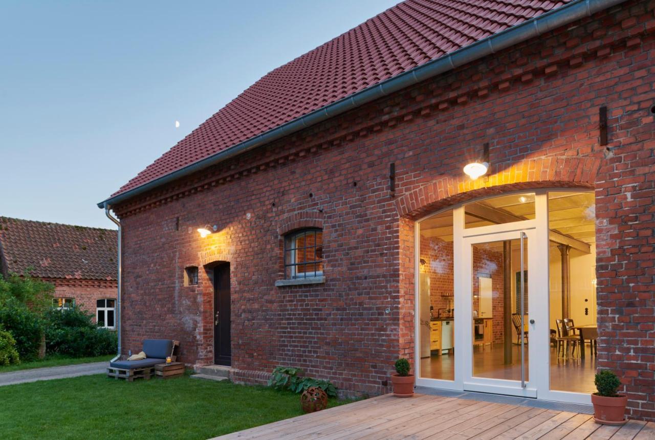 Re~Barn - Modern Country Stay Essel Exteriér fotografie